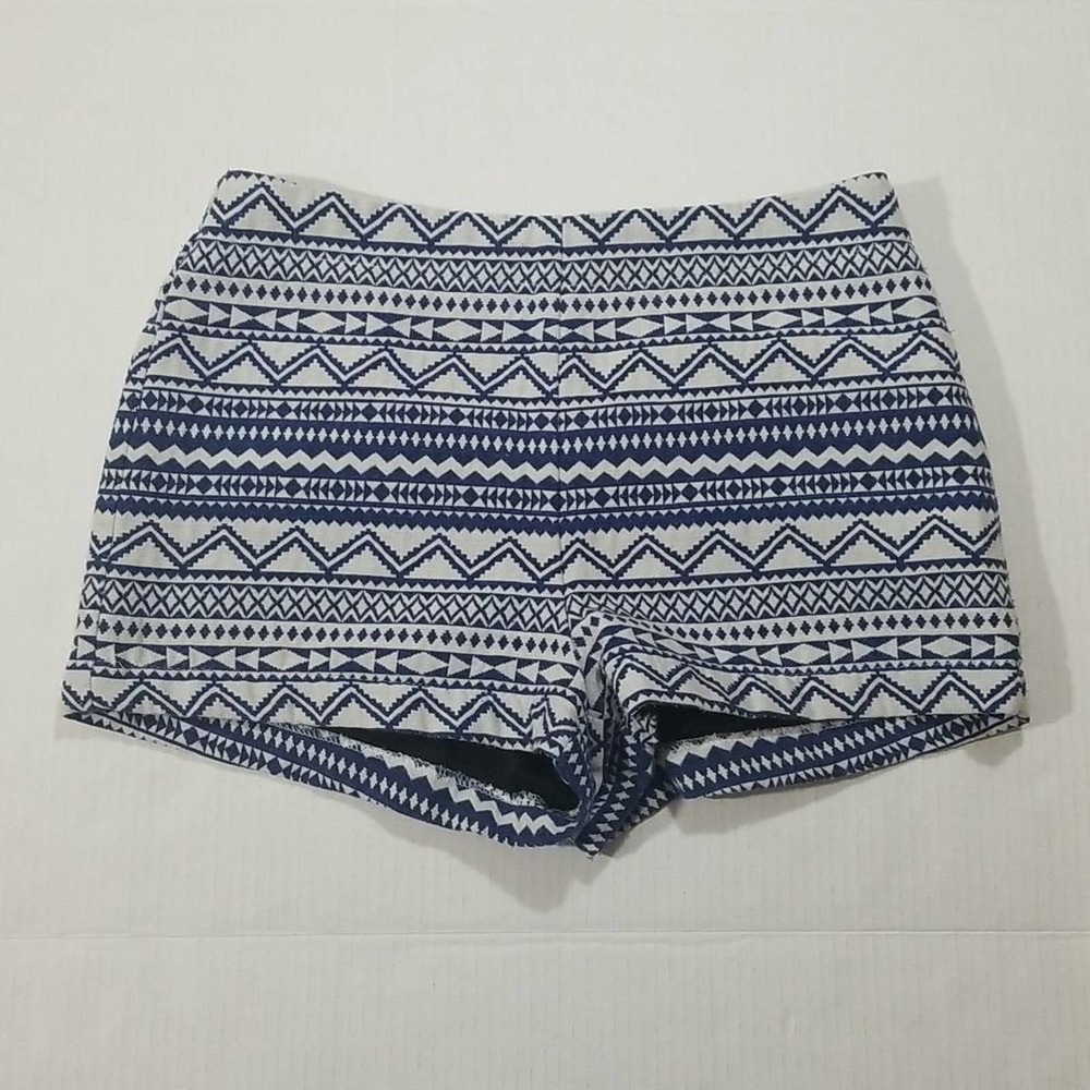 FOREVER‎ 21 Tribal Pattern Shorts Size Small